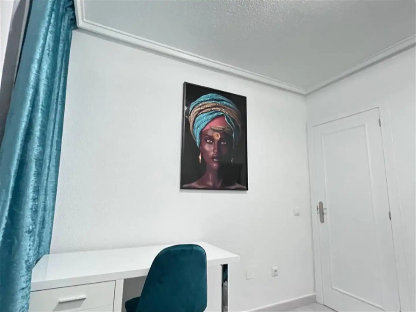 Habitación de Apartamento en venta en Torrevieja con Aire acondicionado y Balcón