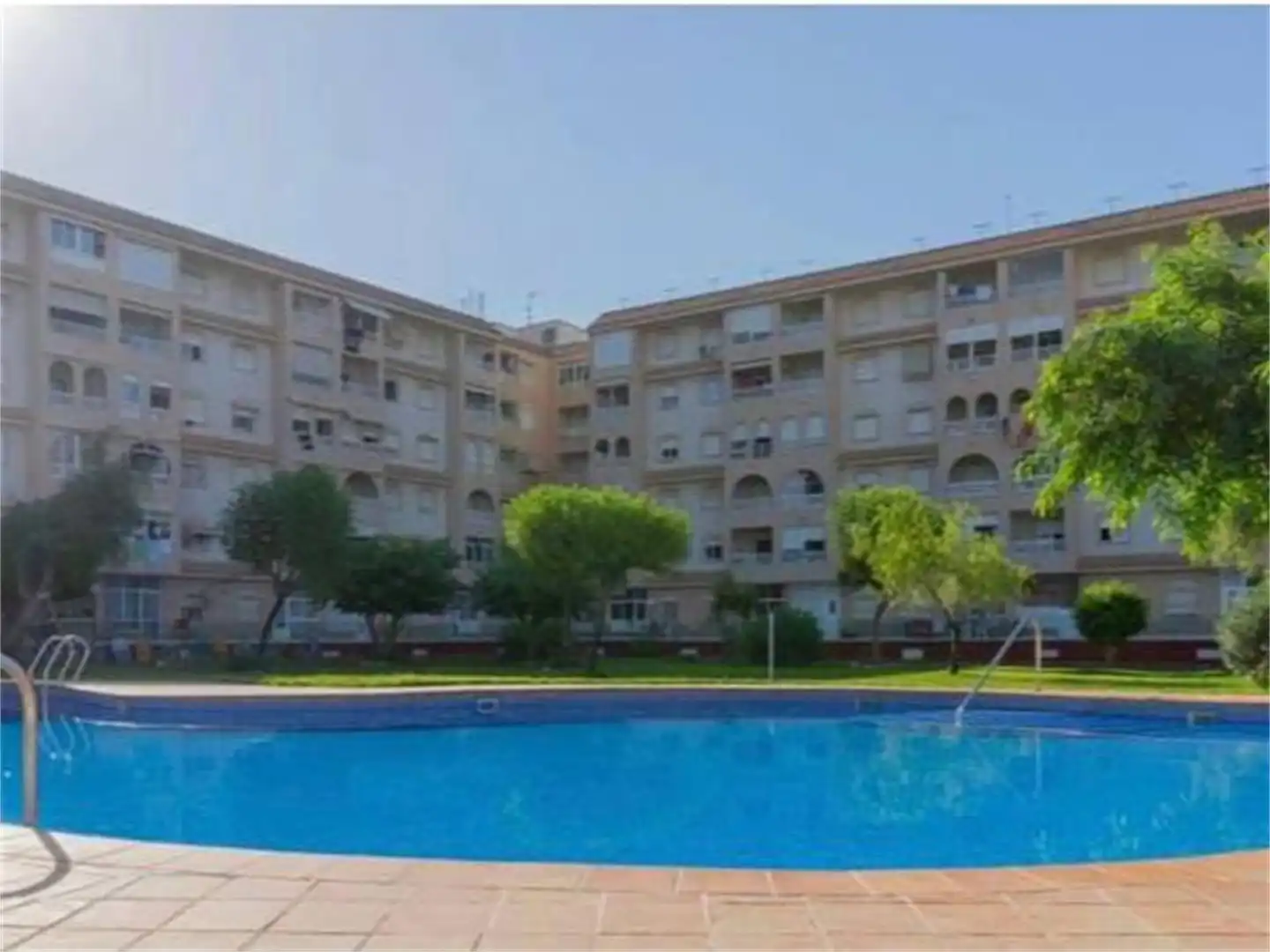 Vista exterior de Apartamento en venta en Torrevieja con Aire acondicionado y Balcón