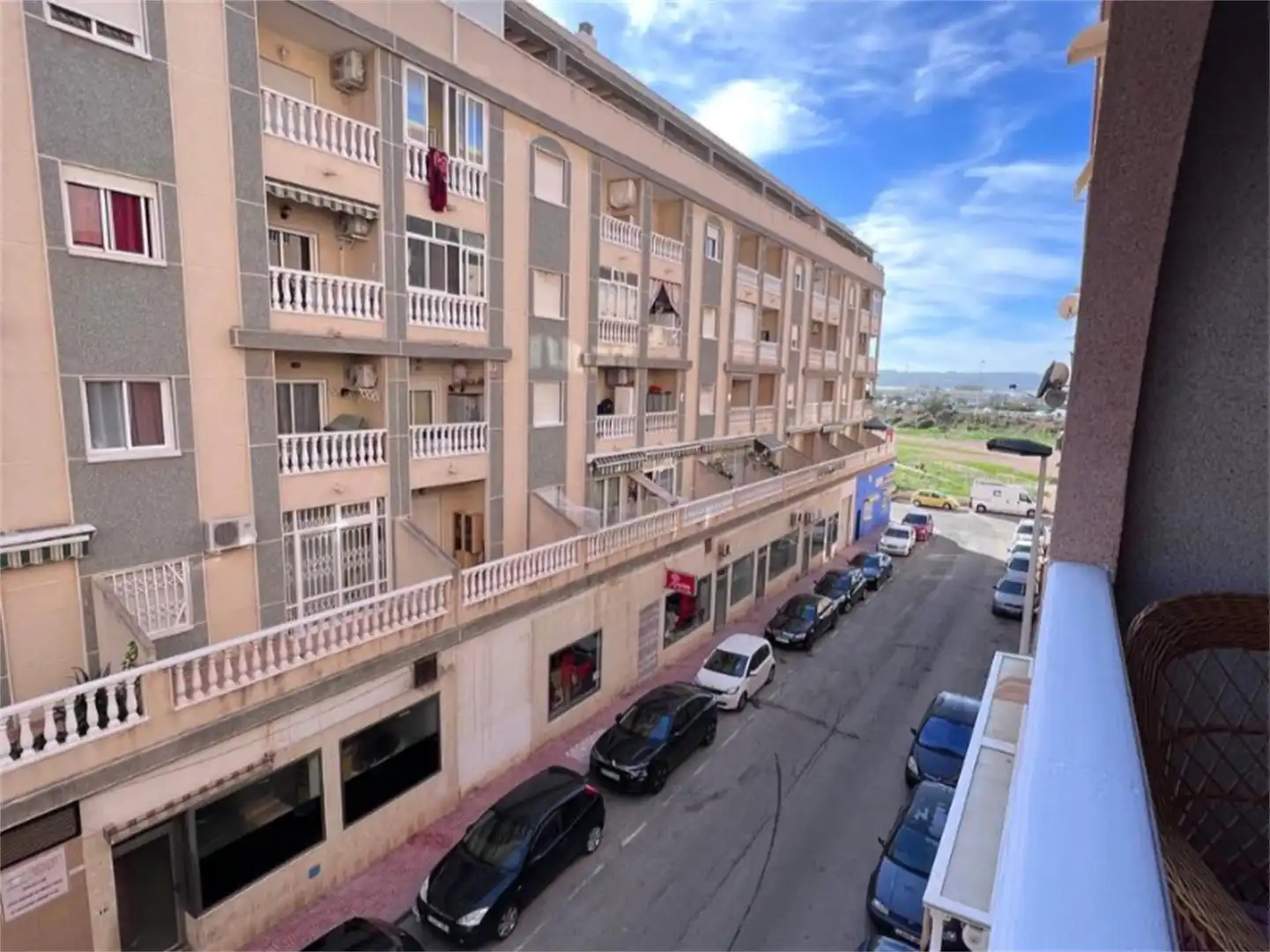 Vista exterior de Apartamento en venta en Torrevieja con Aire acondicionado y Balcón