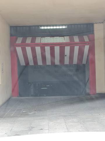 Garaje en Alquiler en Calle San Vicente de Paúl en Triana Oeste