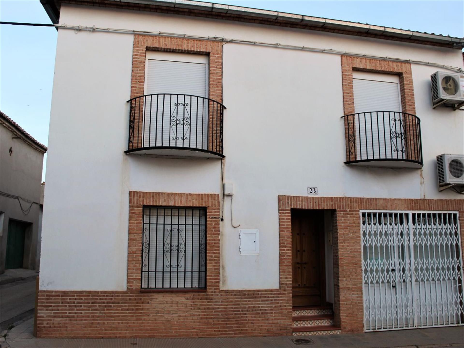 Exterior view of Planta baja for sale in Castellar de Santiago  with Air Conditioner, Heating and Terrace