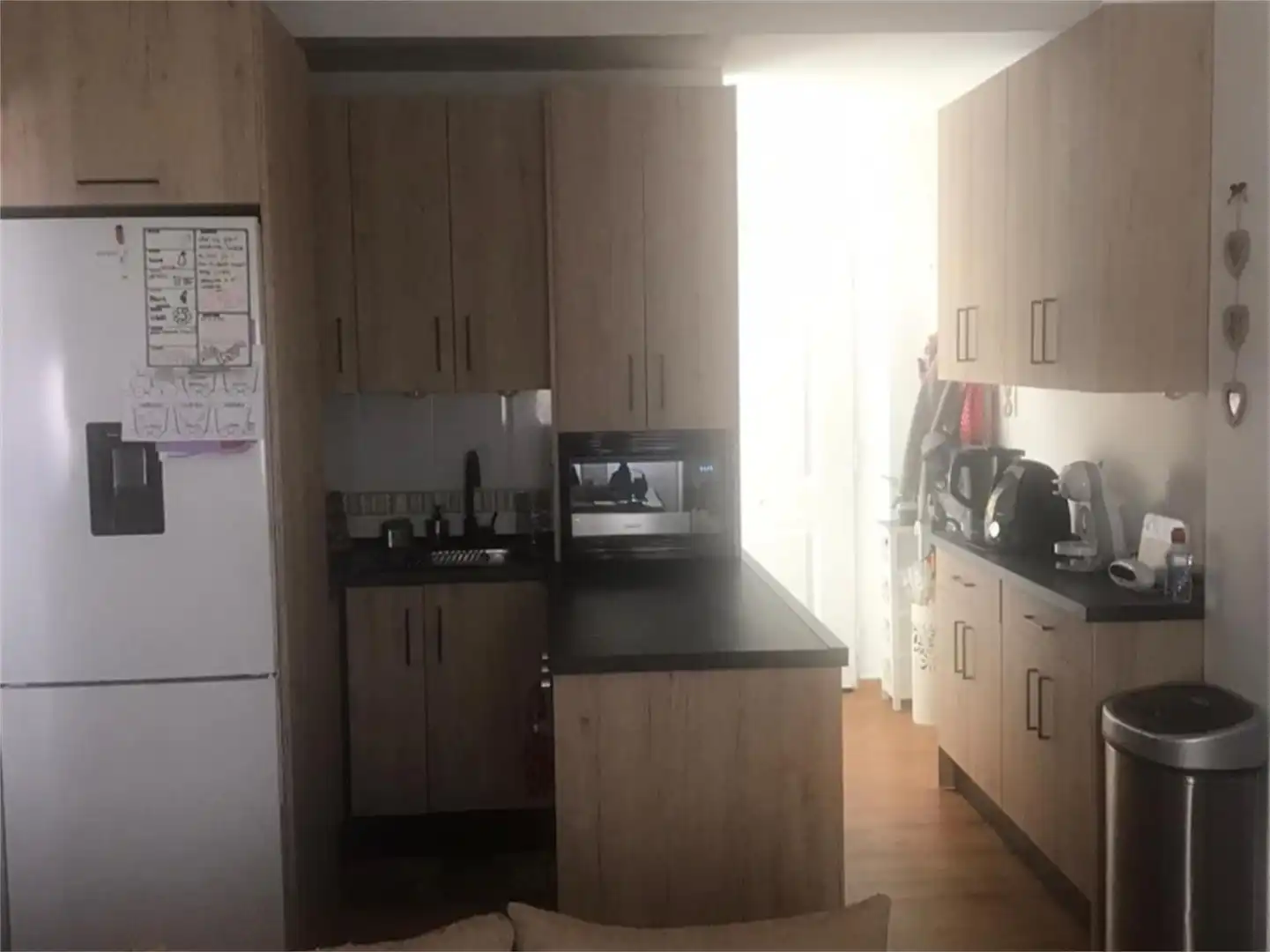 Wohnung zum Verkauf in Calle Cuba, Güevéjar Küche von Wohnung zum Verkauf in Güevéjar mit Klimaanlage