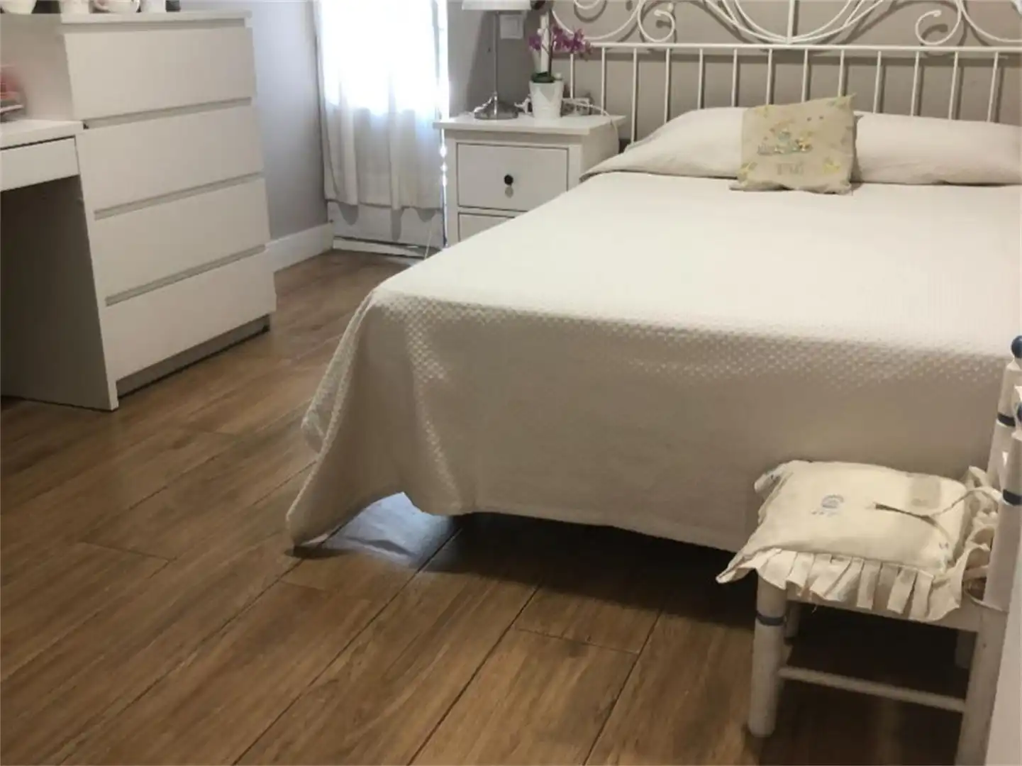 Wohnung zum Verkauf in Calle de Abastos, Centro Schlafzimmer von Wohnung zum Verkauf in Aranjuez mit Klimaanlage und Balkon