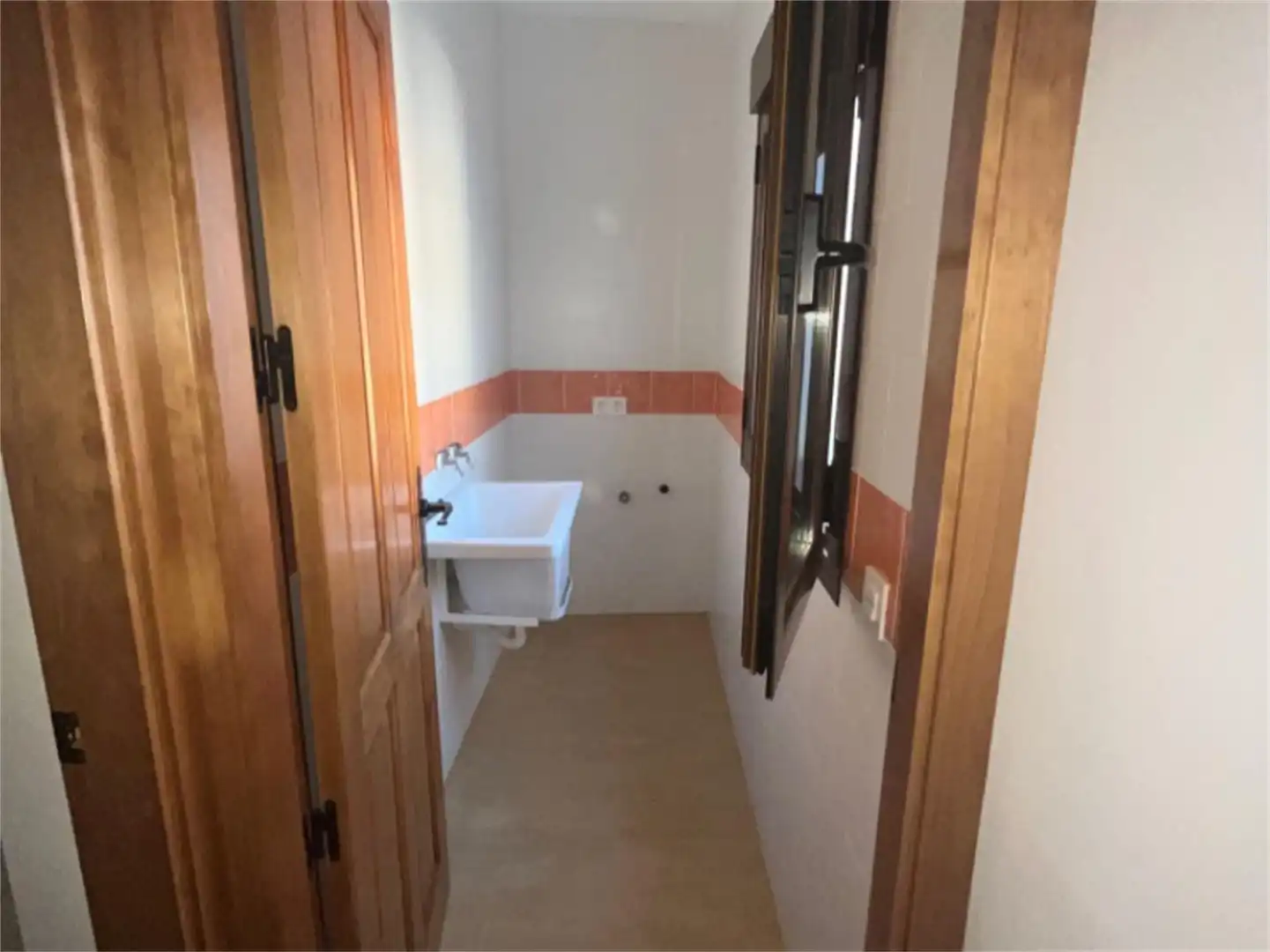 Flat for sale in Calle Francisco de Goya, La Puerta de Segura Bathroom of Flat for sale in La Puerta de Segura