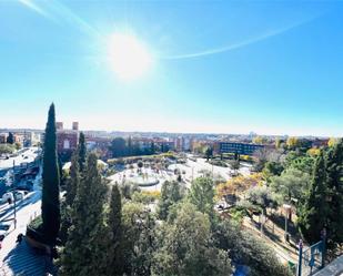 Exterior view of Flat for sale in Alcobendas  with Air Conditioner and Terrace