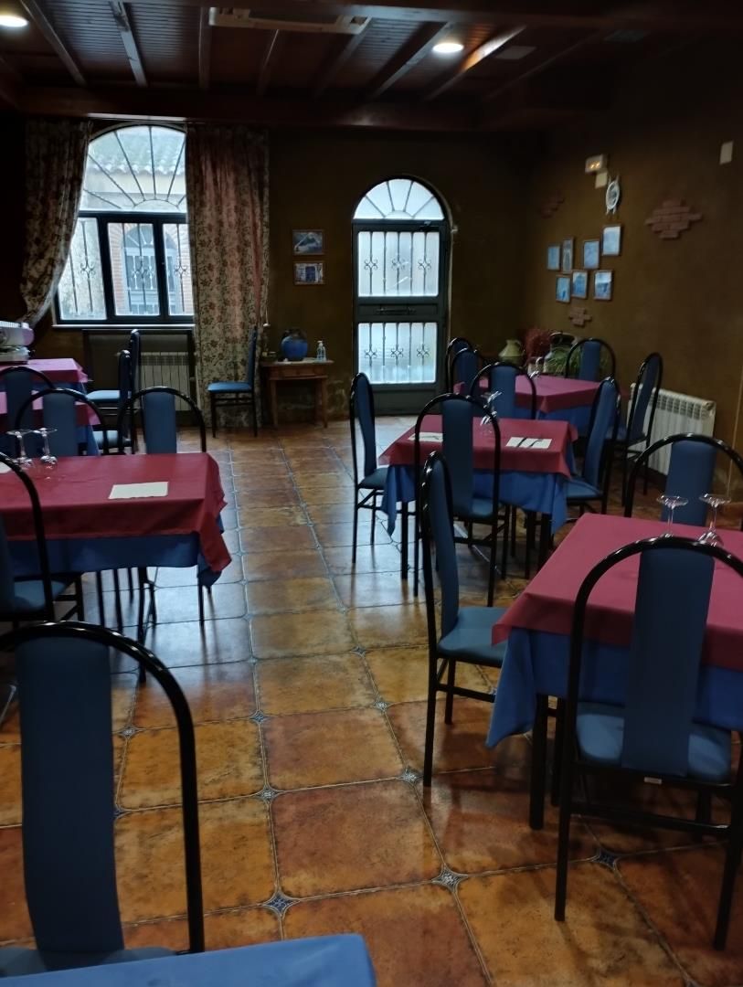 Local de lloguer en Hinojosa de Duero amb Aire condicionat i Calefacció