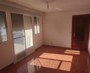 Flat for sale in Linares