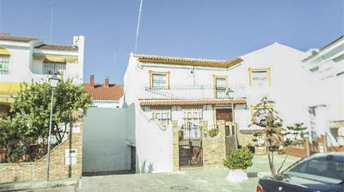 Foto 2 de Garaje en venta en Ronda de la Huerta Nueva, Salesianos, Utrera