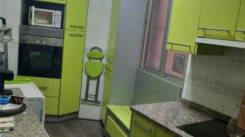 Foto 3 de Piso en venta en Calle Castillo Puebla de Alcocer, Avenida Elvas, Badajoz