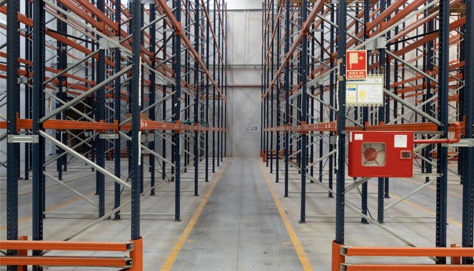 Industrial buildings to rent in Calle Dels Bufadors, L'Olleria, Valencia - image 1 Photo 1 of Industrial buildings to rent in Calle Dels Bufadors, L'Olleria, Valencia