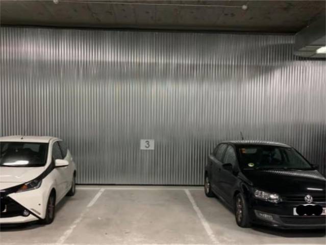 Garaje en Alquiler en Calle de Josefina Aldecoa en Valdebebas - Valdefuentes