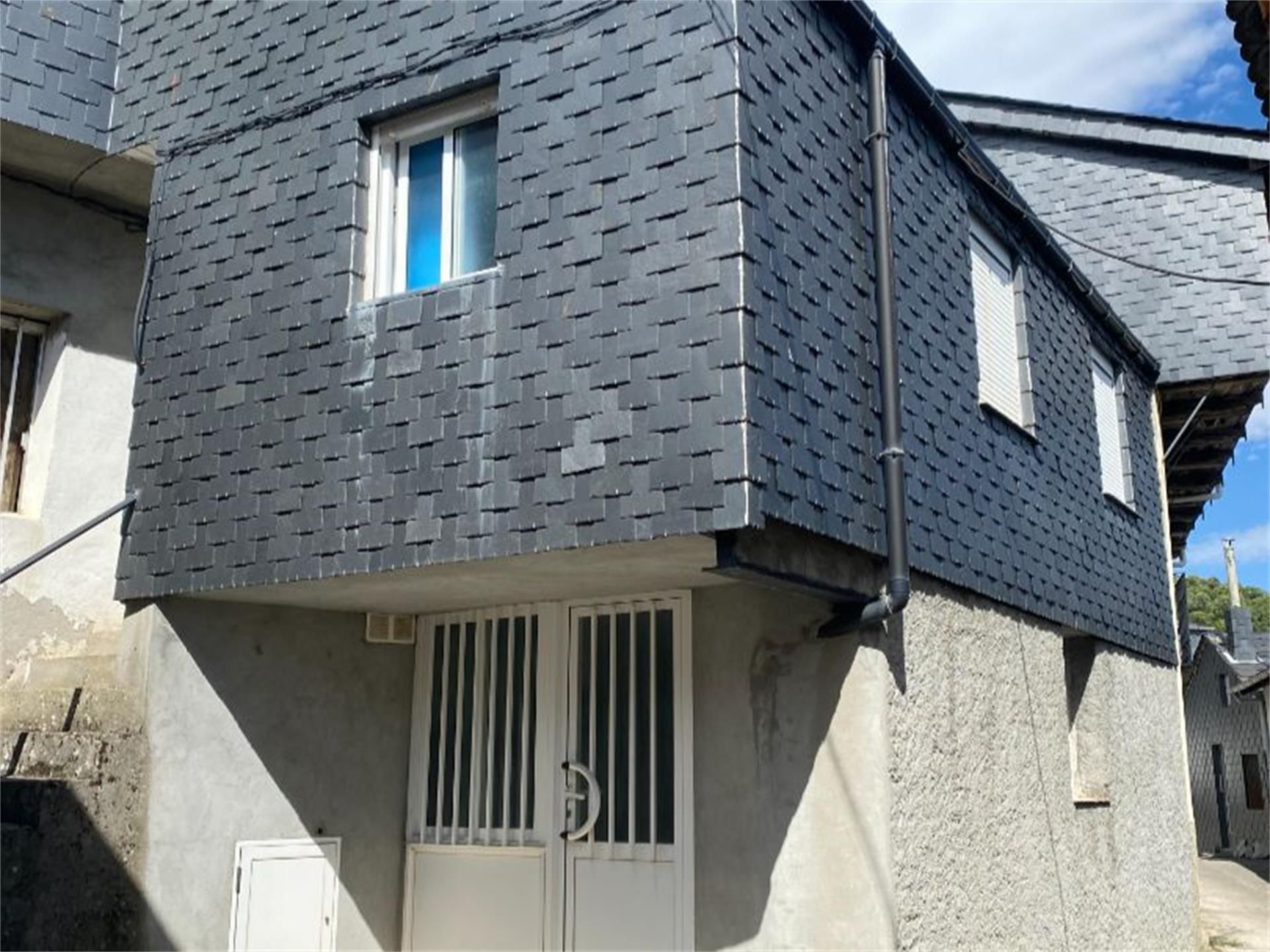 Exterior view of Duplex for sale in Oencia  with Furnished