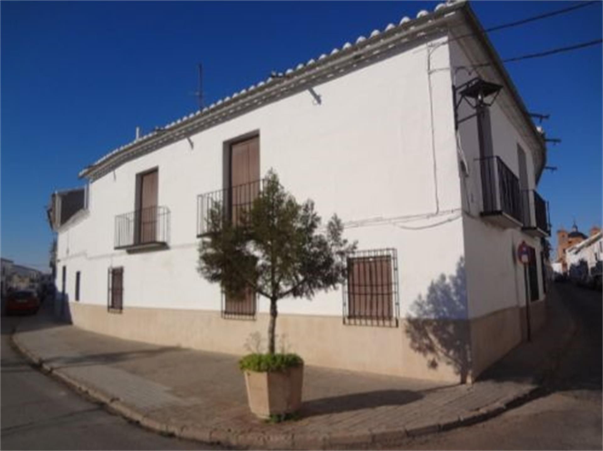 Vista exterior de Dúplex en venda en Almagro amb Terrassa, Traster i Balcó