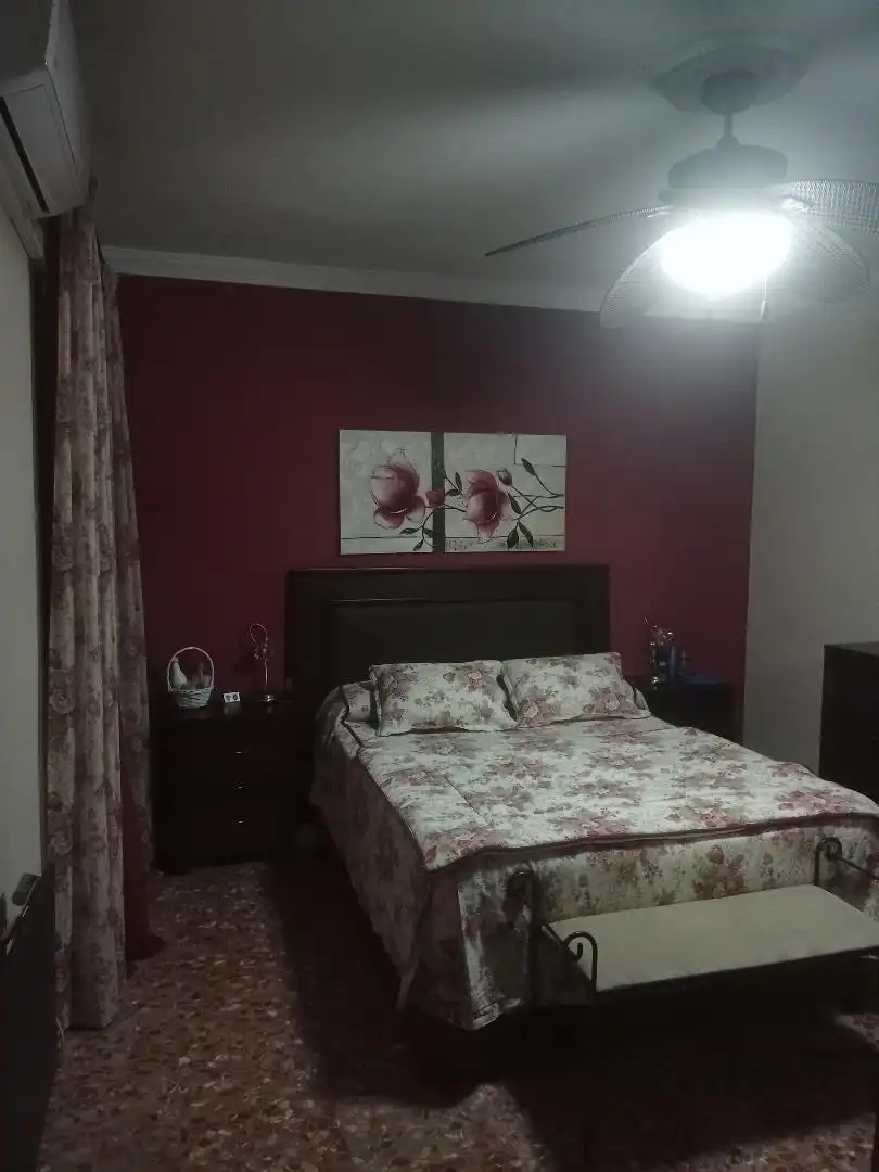 Piso en venta en Calle Santa María, 3, Herrera Habitación de Piso en venta en Herrera con Aire acondicionado