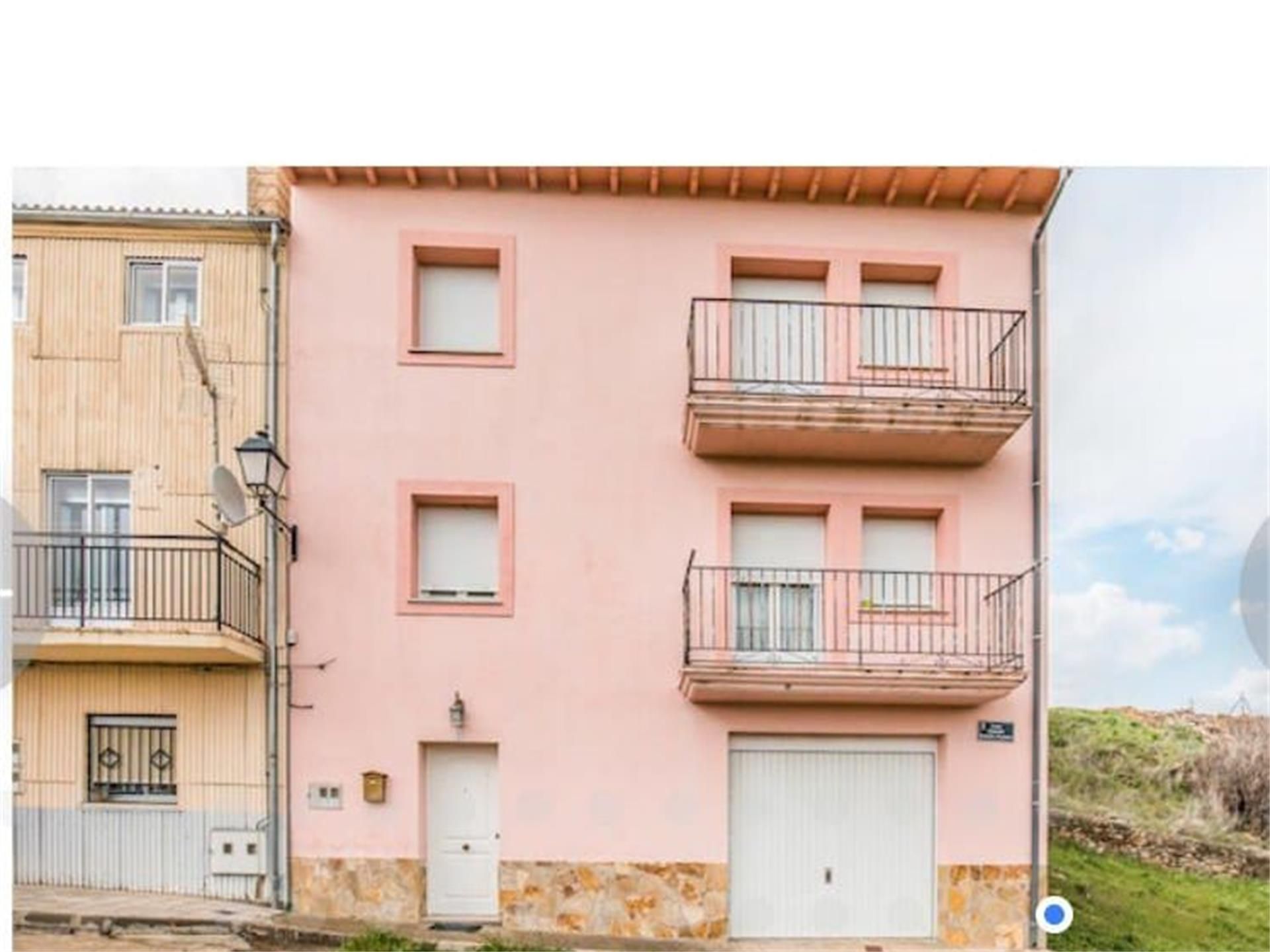 Exterior view of House or chalet for sale in El Barco de Ávila   with Heating, Furnished and Balcony