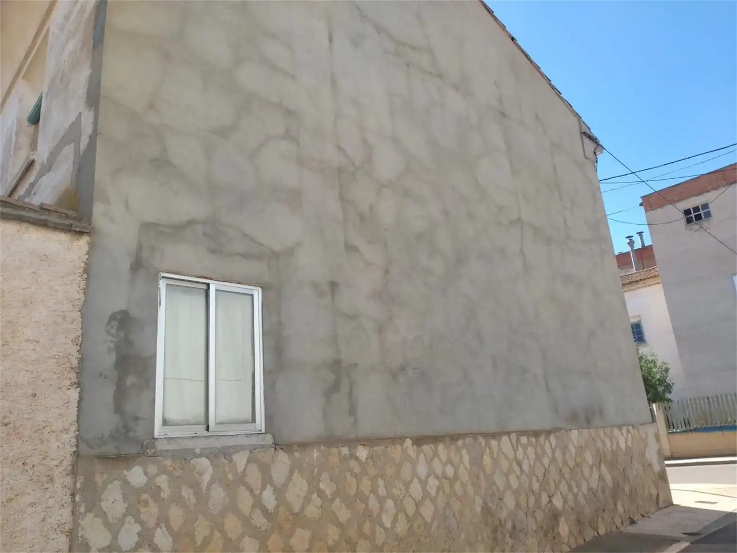 Casa adosada en venta en Carretera Cariñena 2, 10, Belchite Vista exterior de Casa adosada en venta en Belchite con Calefacción, Jardín privado y Terraza