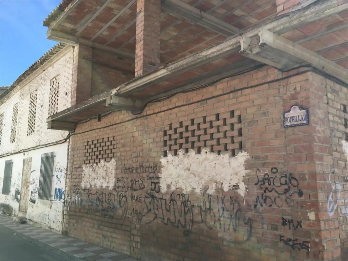 Vista exterior de Casa adosada en venda en Churriana de la Vega
