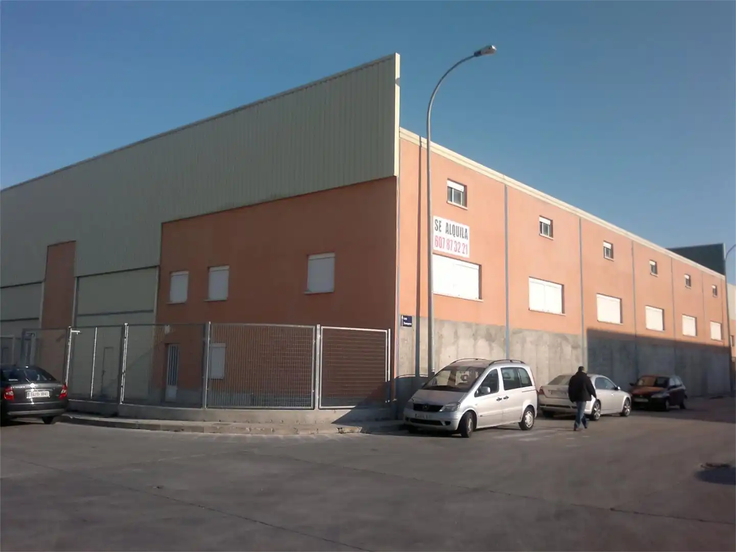 Vista exterior de Nave industrial de alquiler en Santovenia de Pisuerga