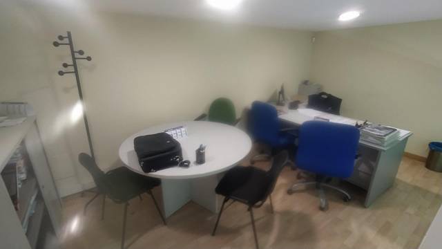 Local comercial en Alquiler en Lasesarre