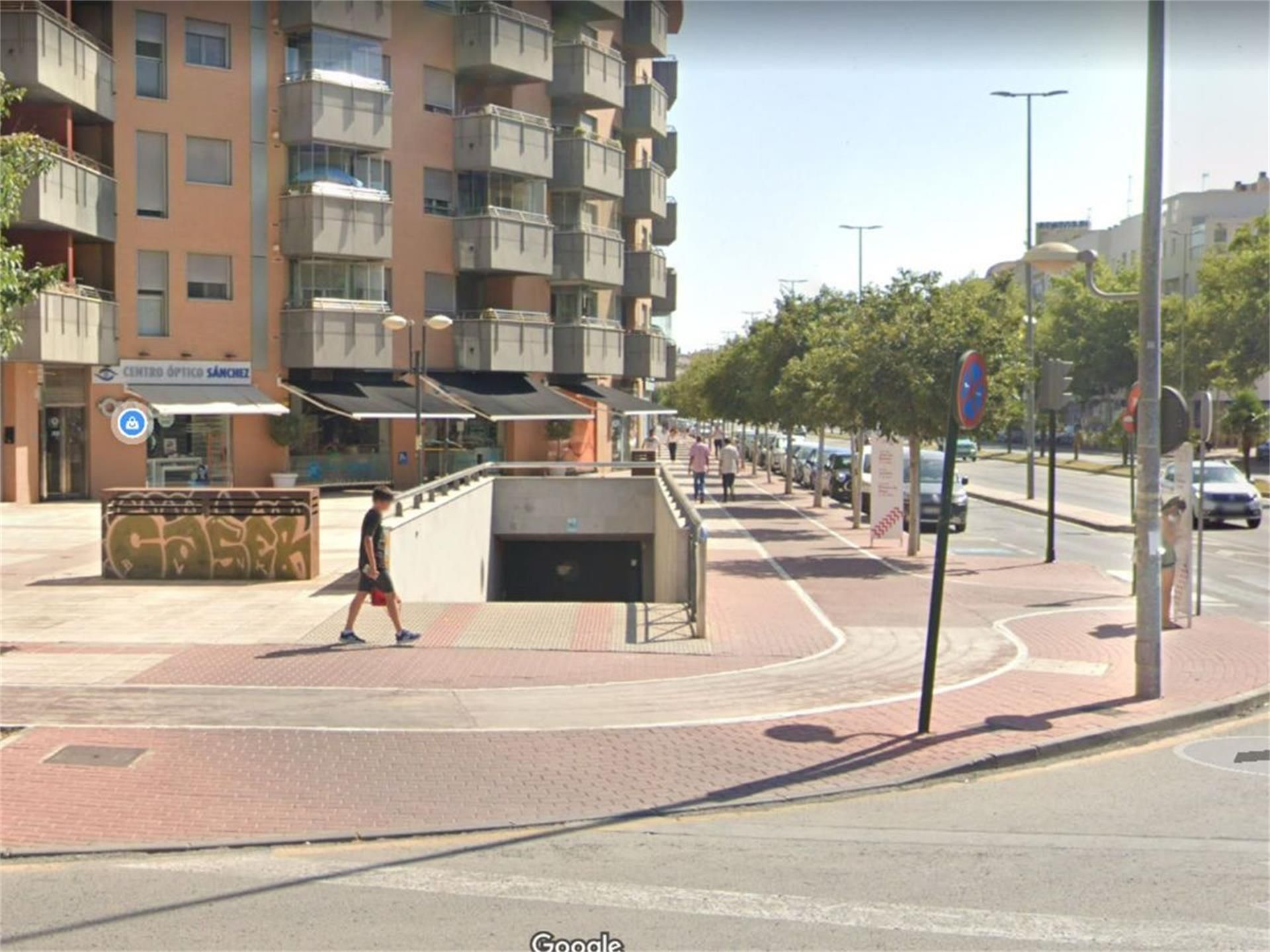 Garage to rent in Avenida Príncipe de Asturias, Juan Carlos I