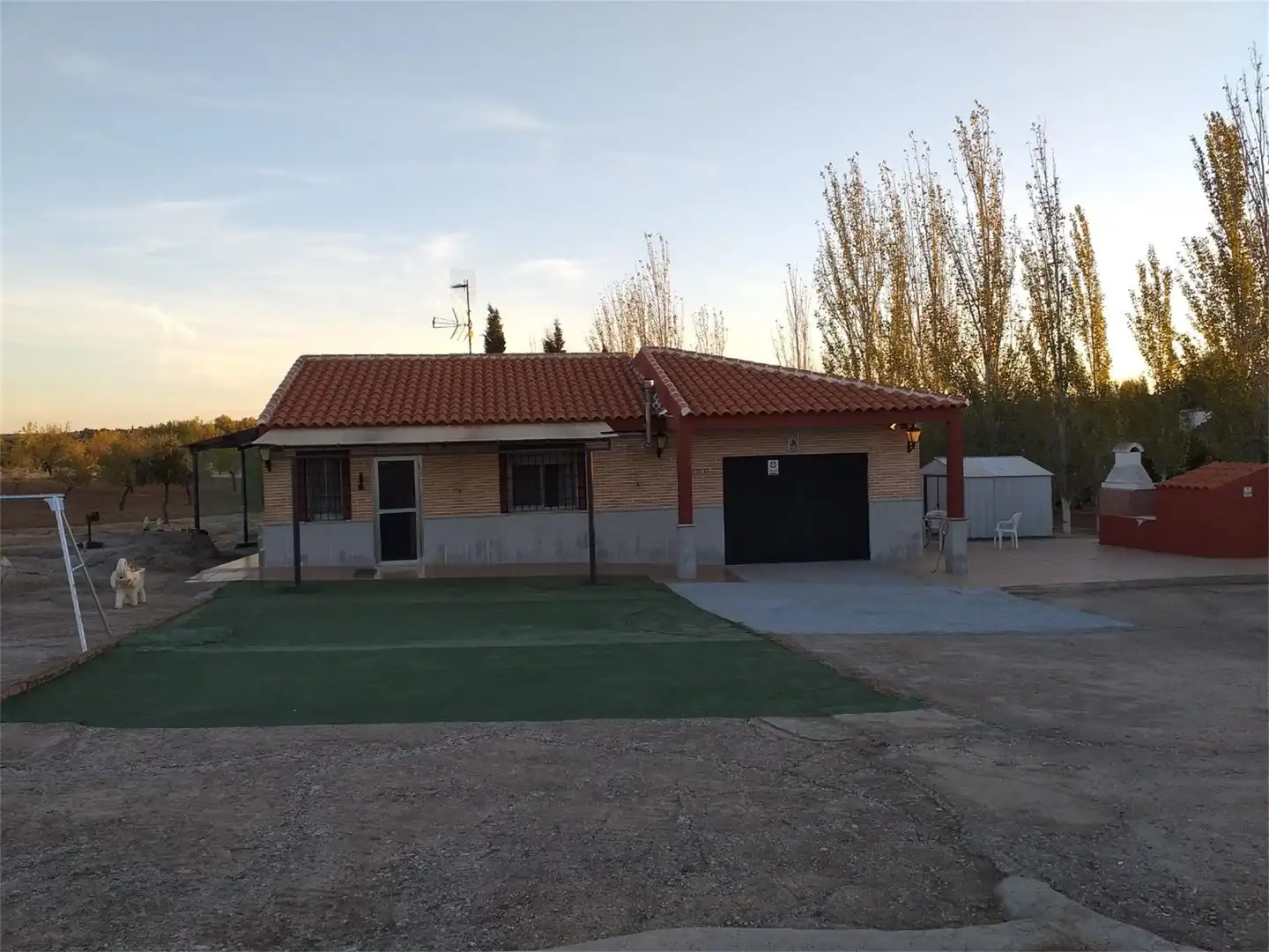 Finca rústica en venta en Calle Huerto, San Martín de Montalbán Vista exterior de Finca rústica en venta en San Martín de Montalbán con Calefacción, Jardín privado y Trastero