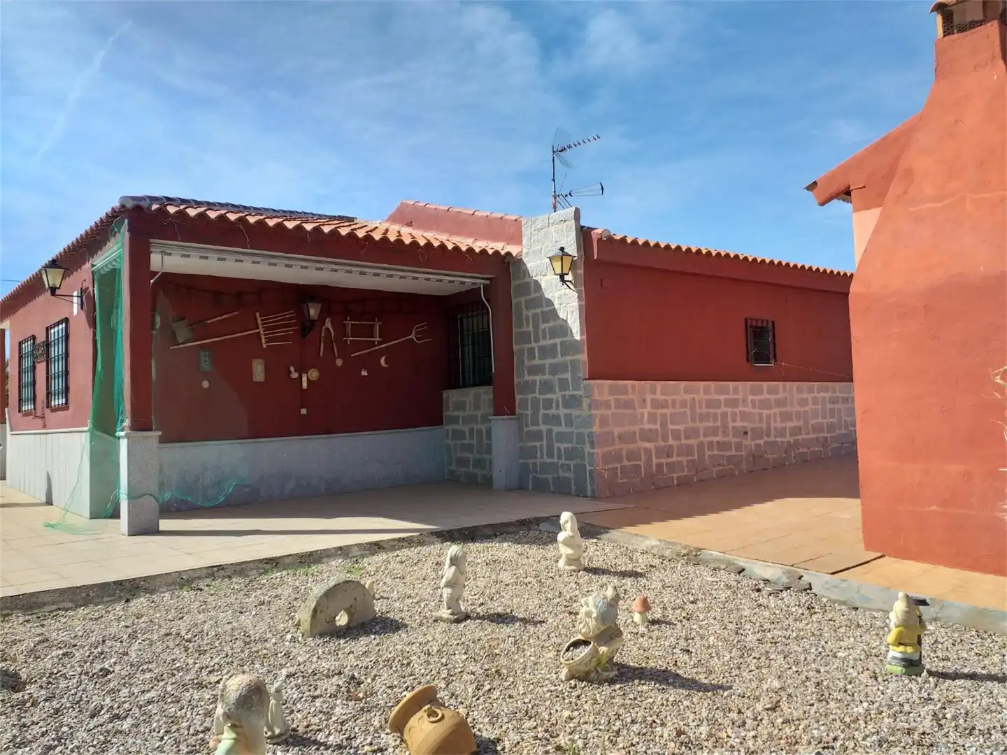 Finca rústica en venta en Calle Huerto, San Martín de Montalbán Vista exterior de Finca rústica en venta en San Martín de Montalbán con Calefacción, Jardín privado y Trastero