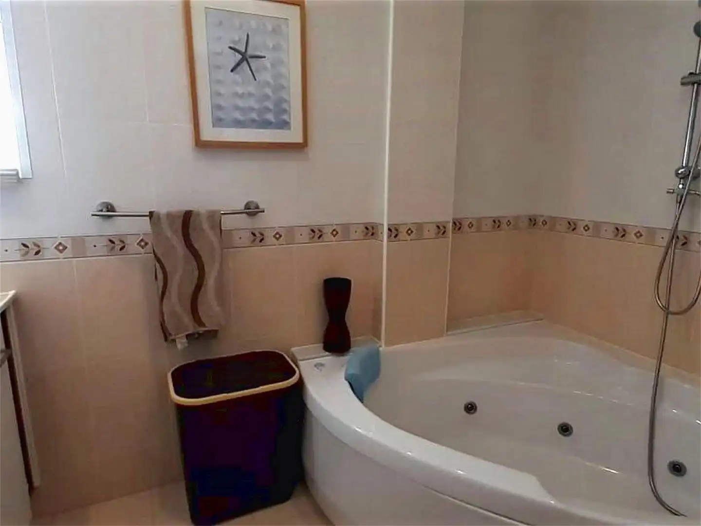 Bathroom of Houses for rent in Cartagena  with Air Conditioner, Heating and Private garden