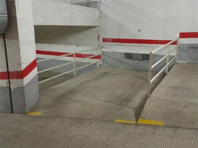 Garaje en Venta en Calle Atlanta en Avda. Federico Garcia Lorca - Nueva Estación Autobuses