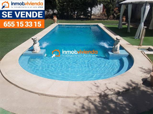 Casa-chalet en Venta en Calle José Luis Parada en Paradas