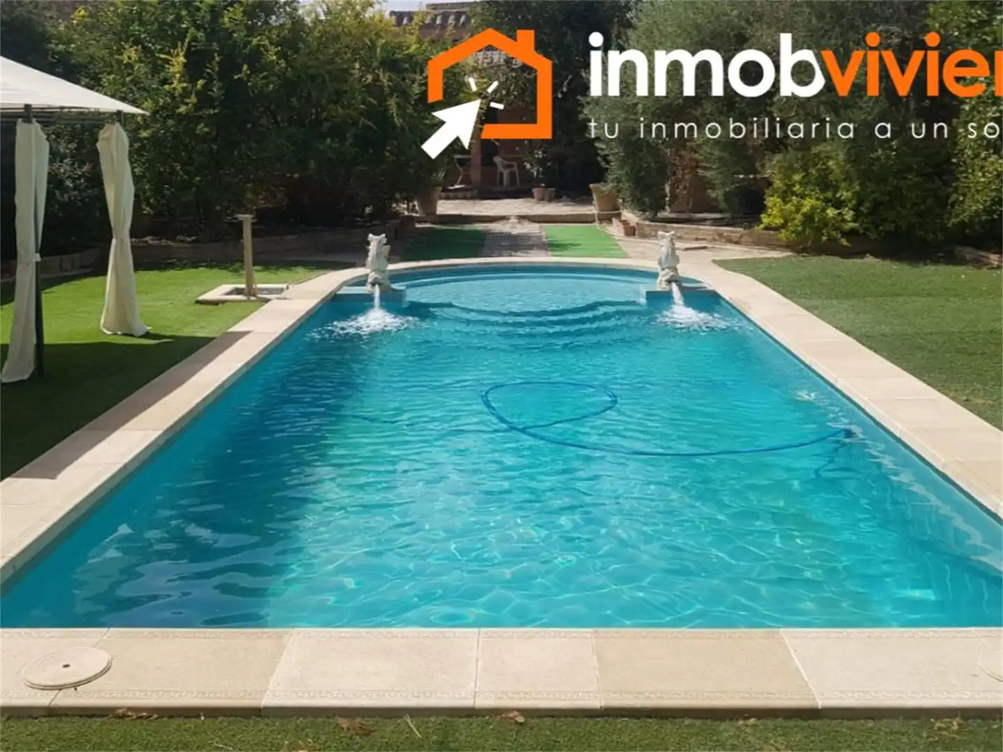 Casa o xalet en venda a Calle José Luis Parada, Paradas Piscina de Casa o xalet en venda en Paradas amb Jardí privat, Terrassa i Piscina
