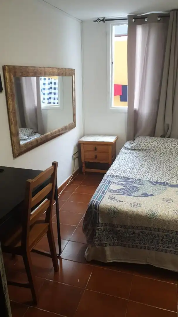 Habitació a Carrer de l'Escorial, 19, Vila de Gràcia Dormitori de Planta baixa per a compartir en Barcelona amb Terrassa, Moblat i Rentadora
