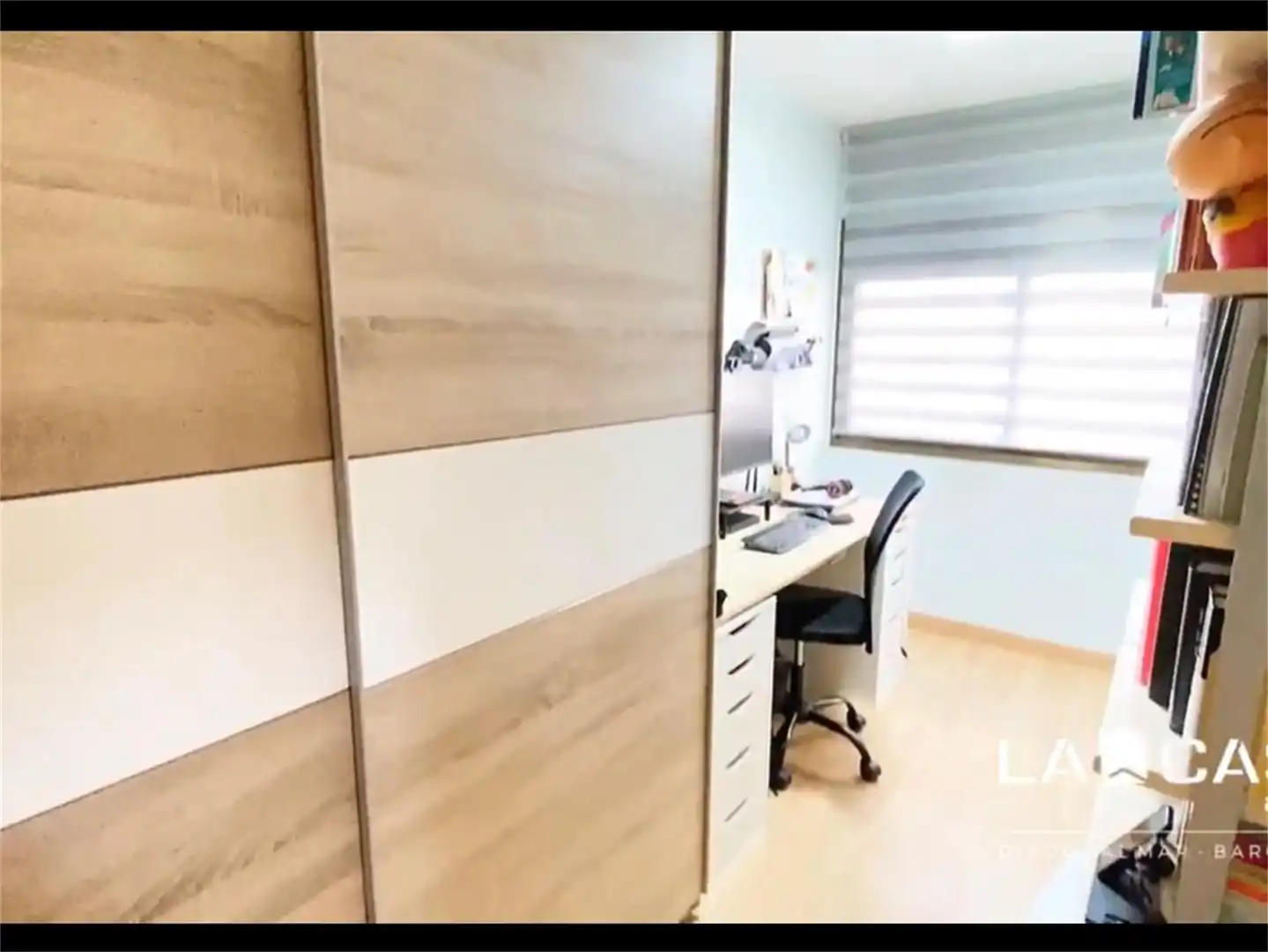 Room in Rambla de Prim, El Besós i el Maresme Flat for share in Barcelona with Air Conditioner, Heating and Parquet flooring