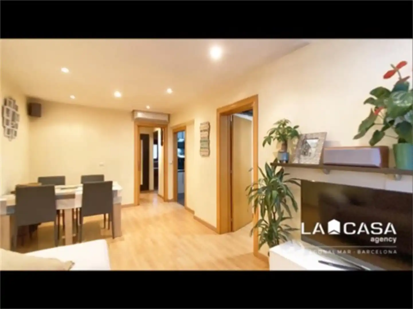 Room in Rambla de Prim, El Besós i el Maresme Flat for share in Barcelona with Air Conditioner, Heating and Parquet flooring