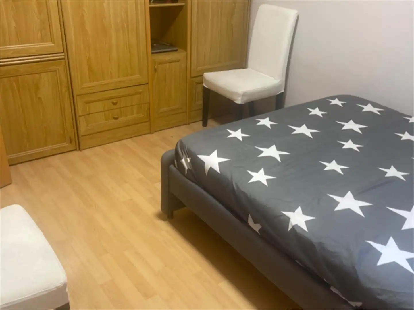 Room in Rambla de Prim, El Besós i el Maresme Bedroom of Flat for share in Barcelona with Air Conditioner, Heating and Parquet flooring