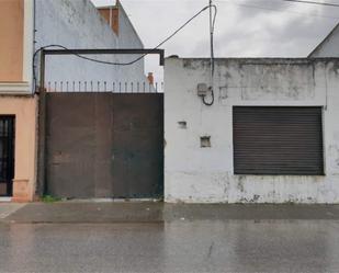 Vista exterior de Casa o xalet en venda en Brenes amb Piscina