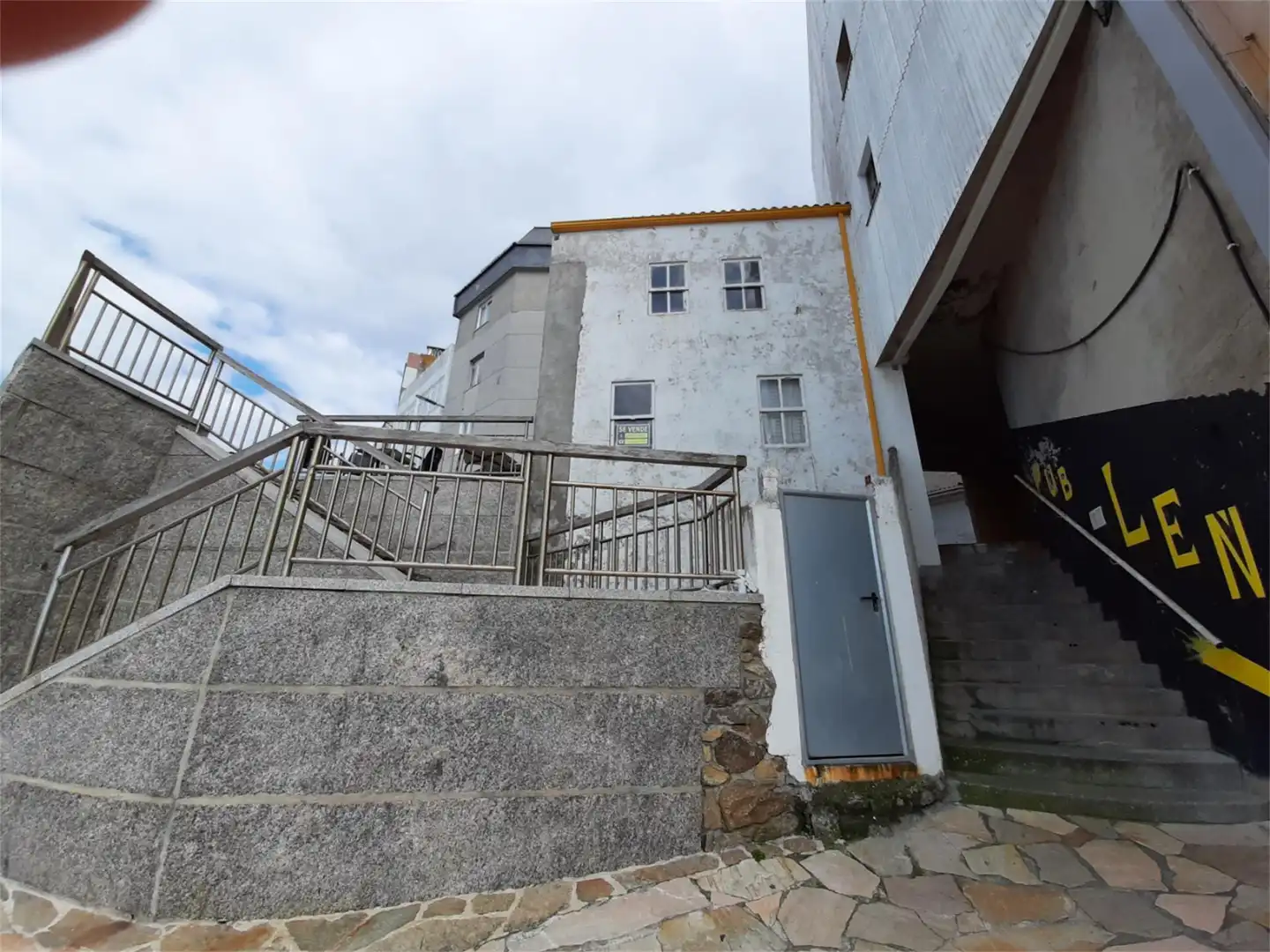 Exterior view of Detached homes for sale in Malpica de Bergantiños  with Terrace