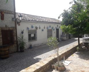 Vista exterior de Casa adosada en venda en Peal de Becerro