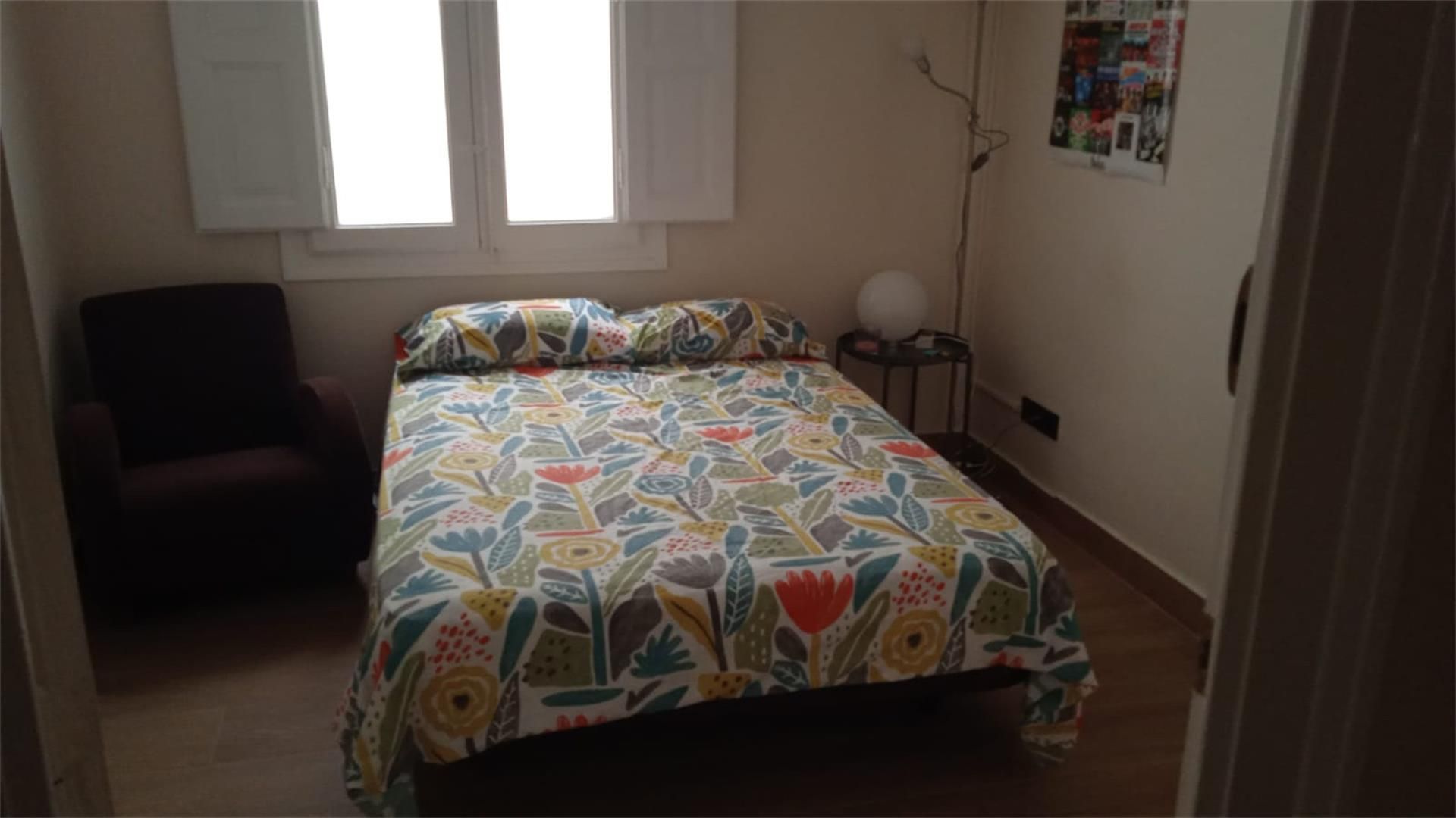 Bedroom of Flat to share in  Zaragoza Capital  with Air Conditioner, Heating and Furnished