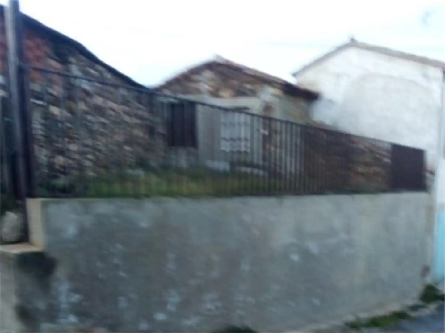 Garaje en venta en San Miguel de Serrezuela con Amueblado