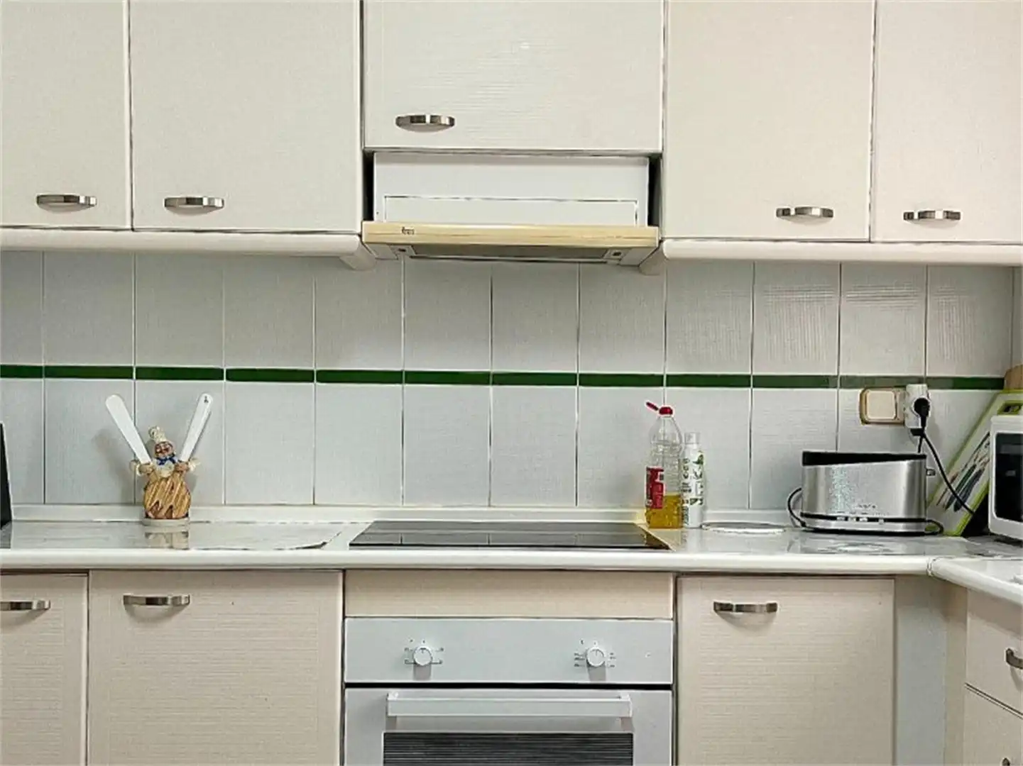 Flat for rent in Calle Molivent, Las Viñas Kitchen of Flat for rent in Guardamar del Segura with Air Conditioner, Furnished and Balcony