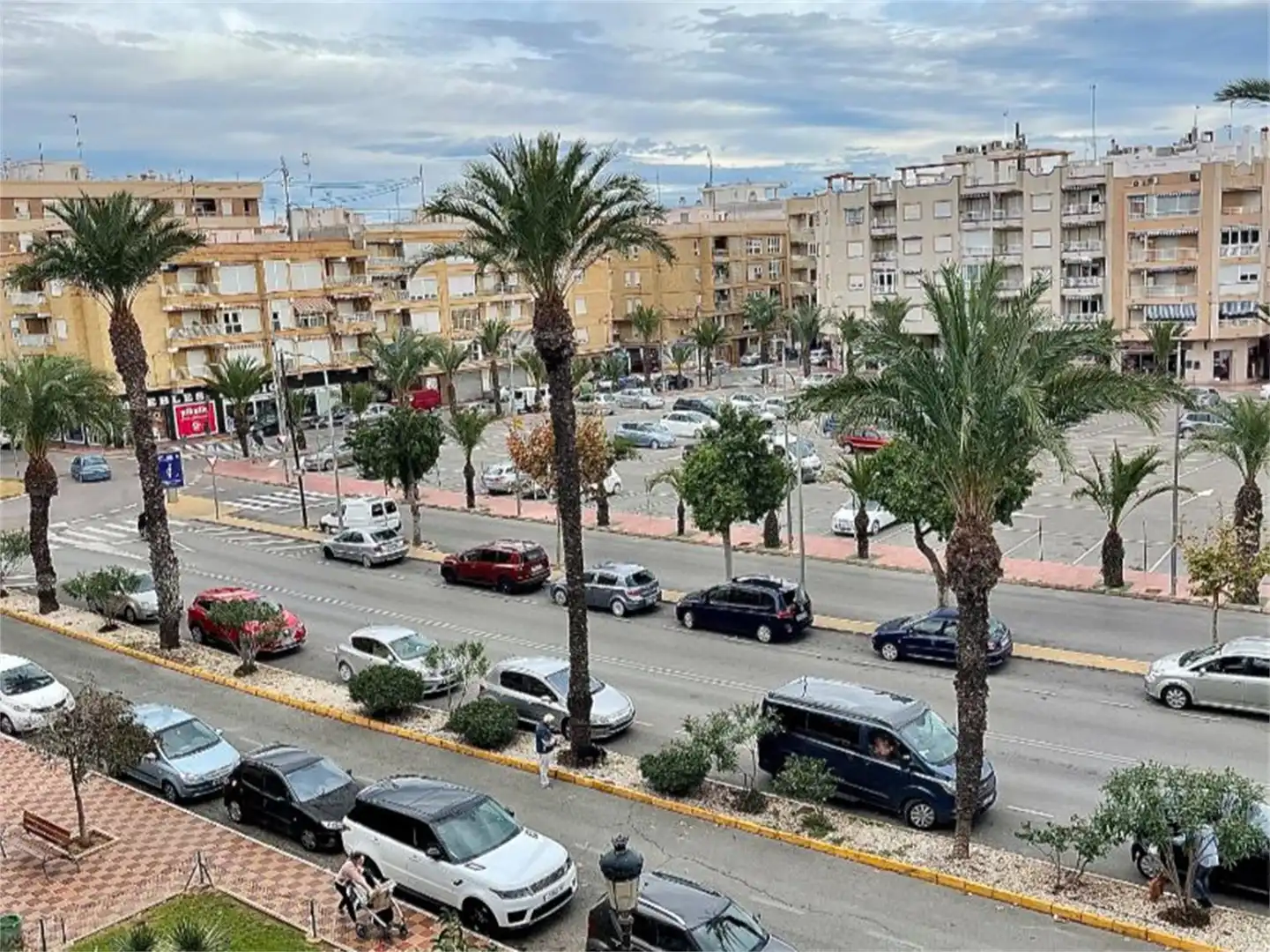 Flat for rent in Calle Molivent, Las Viñas Exterior view of Flat for rent in Guardamar del Segura with Air Conditioner, Furnished and Balcony