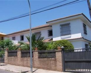 Exterior view of House or chalet for sale in  Córdoba Capital  with Air Conditioner, Terrace and Swimming Pool