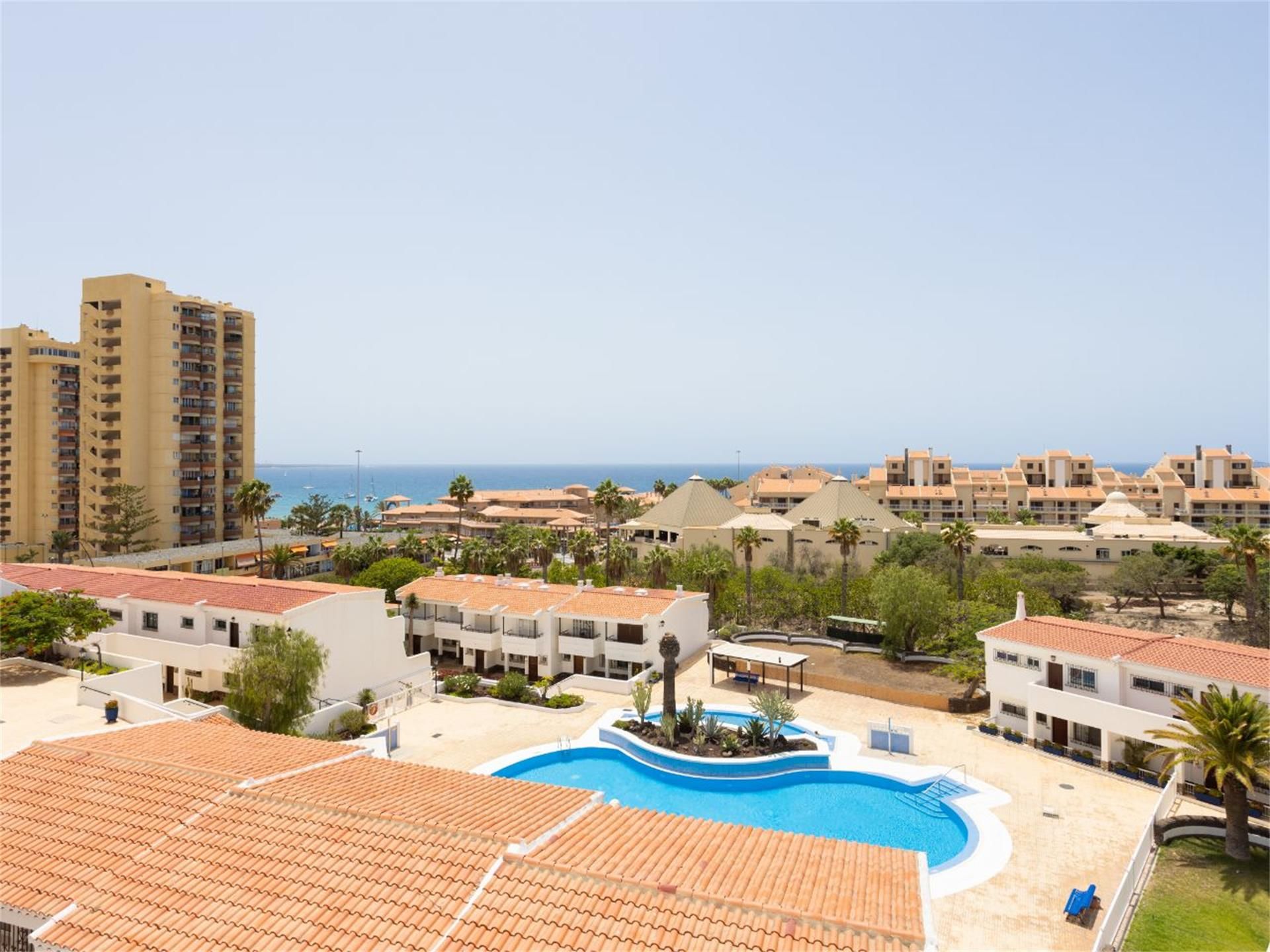 Exterior view of Flat for sale in Arona  with Air Conditioner, Private garden and Parquet flooring