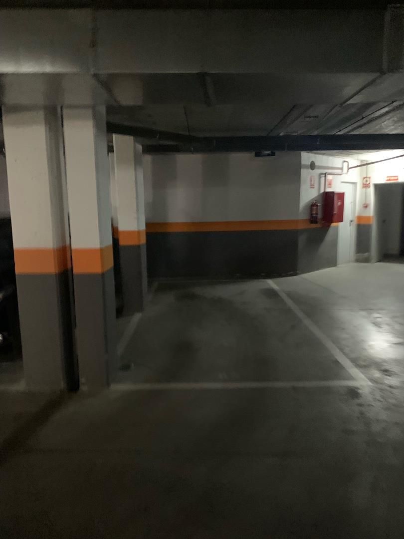 Garage to rent in Calle del Talgo, 9, San Crispín - La Estación Consorcio