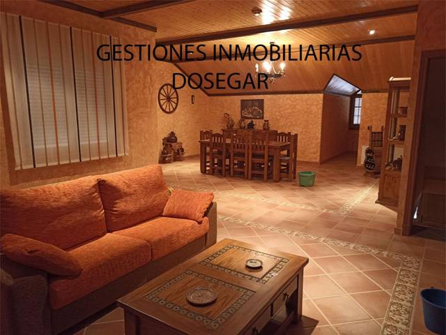 Casa adosada en venta en calle asturias de tomello