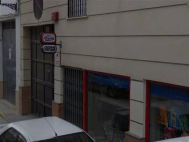 Garaje en Alquiler en Calle Adolfo Darhan en Fernán-Núñez