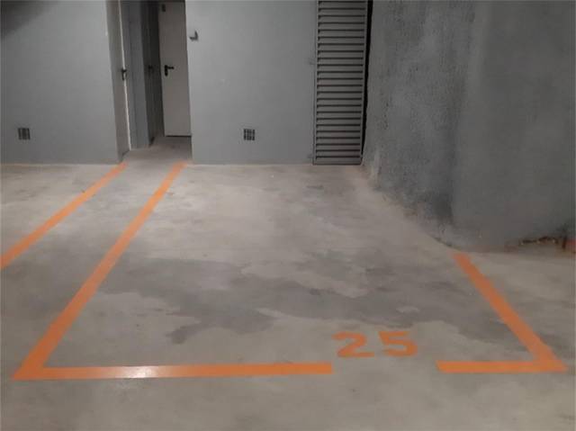 Garaje en Alquiler en Carrer de Cellers en Gràcia