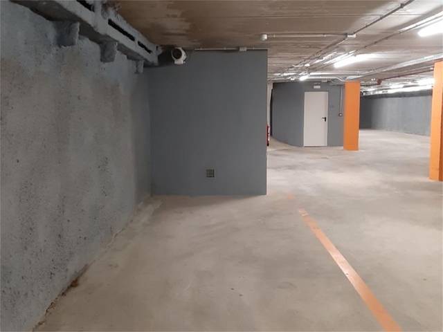 Garaje en Alquiler en Carrer de Cellers en Gràcia