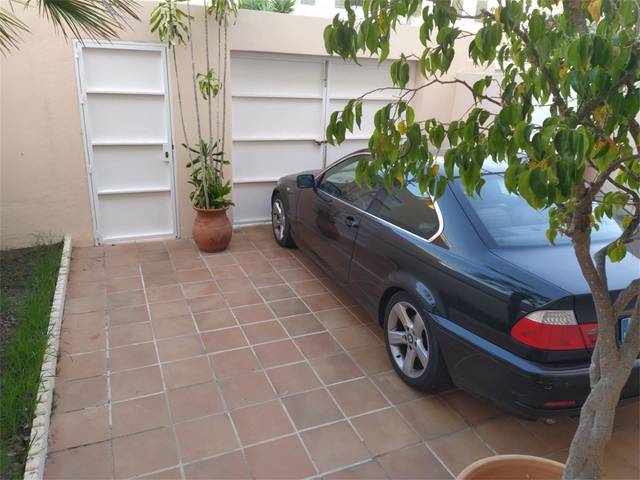 Casa adosada en Alquiler en Calle Taraje en Valdelagrana