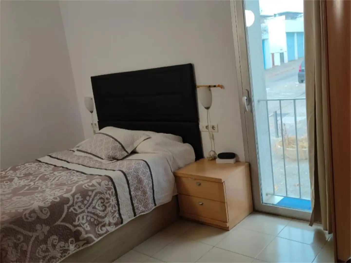 Piso en venta en Carrer d'Aurora Bertrana i Salazar, Vila-roja Habitación de Piso en venta en Girona con Calefacción, Trastero y Videoportero